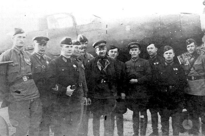 Группа лётчиков 153-го ИАП. Воронежский фронт. 1942 год.