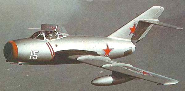 Советский истребитель МиГ-15.