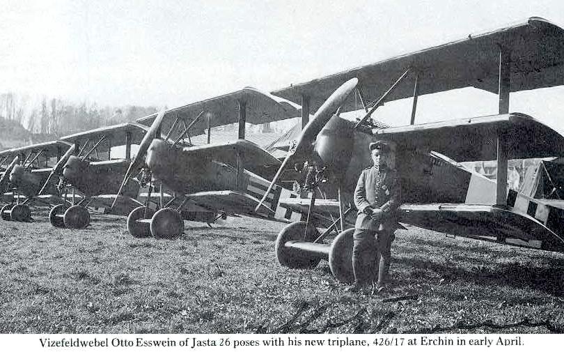 Отто Эссвайн у своего Fokker Dr.I