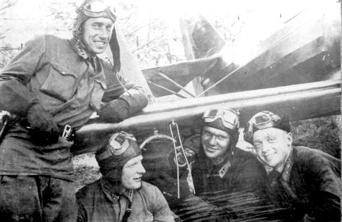 Группа лётчиков 153-го ИАП. 1941 год.