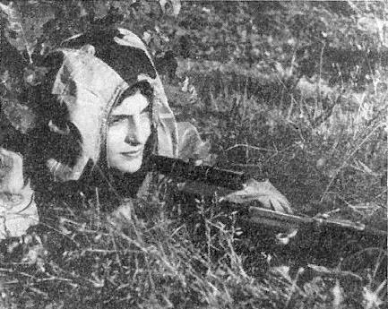 Людмила Михайловна Павличенко - самый результативный советский  снайпер-женщина ВОВ - Советские снайперы Великой Отечественной войны